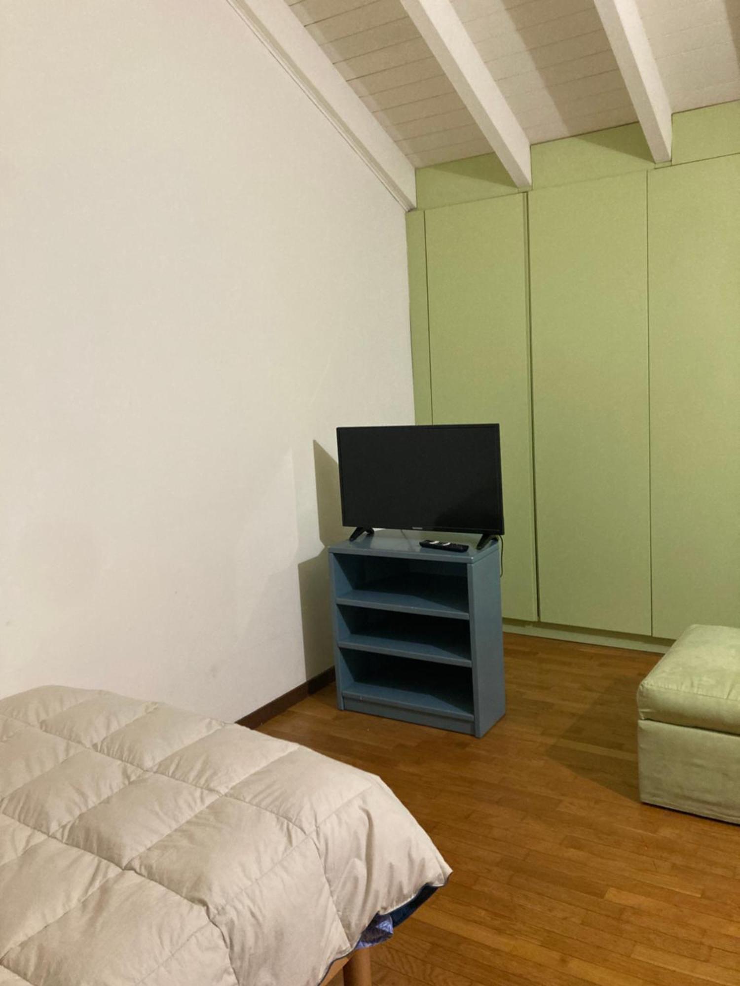 Alexis 2 Apartment โนวารา ภายนอก รูปภาพ